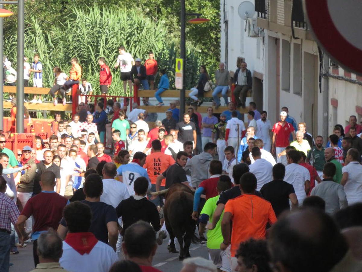 Un centenar de alfareñas participó en la comida y en los actos organizados para el día de la mujer de las fiestas