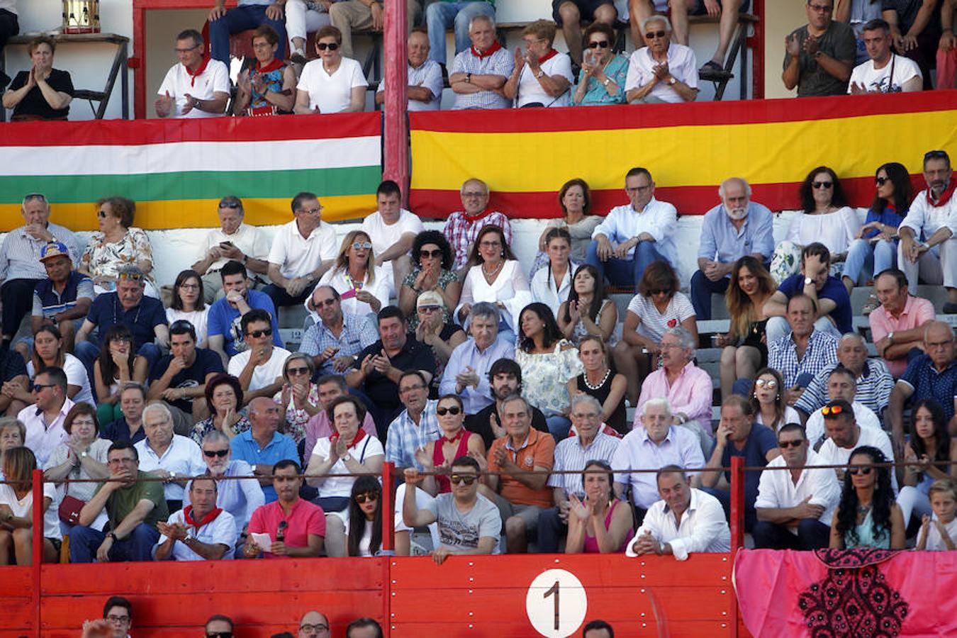 Fotos: Se esculpe a sí mismo cuando torea