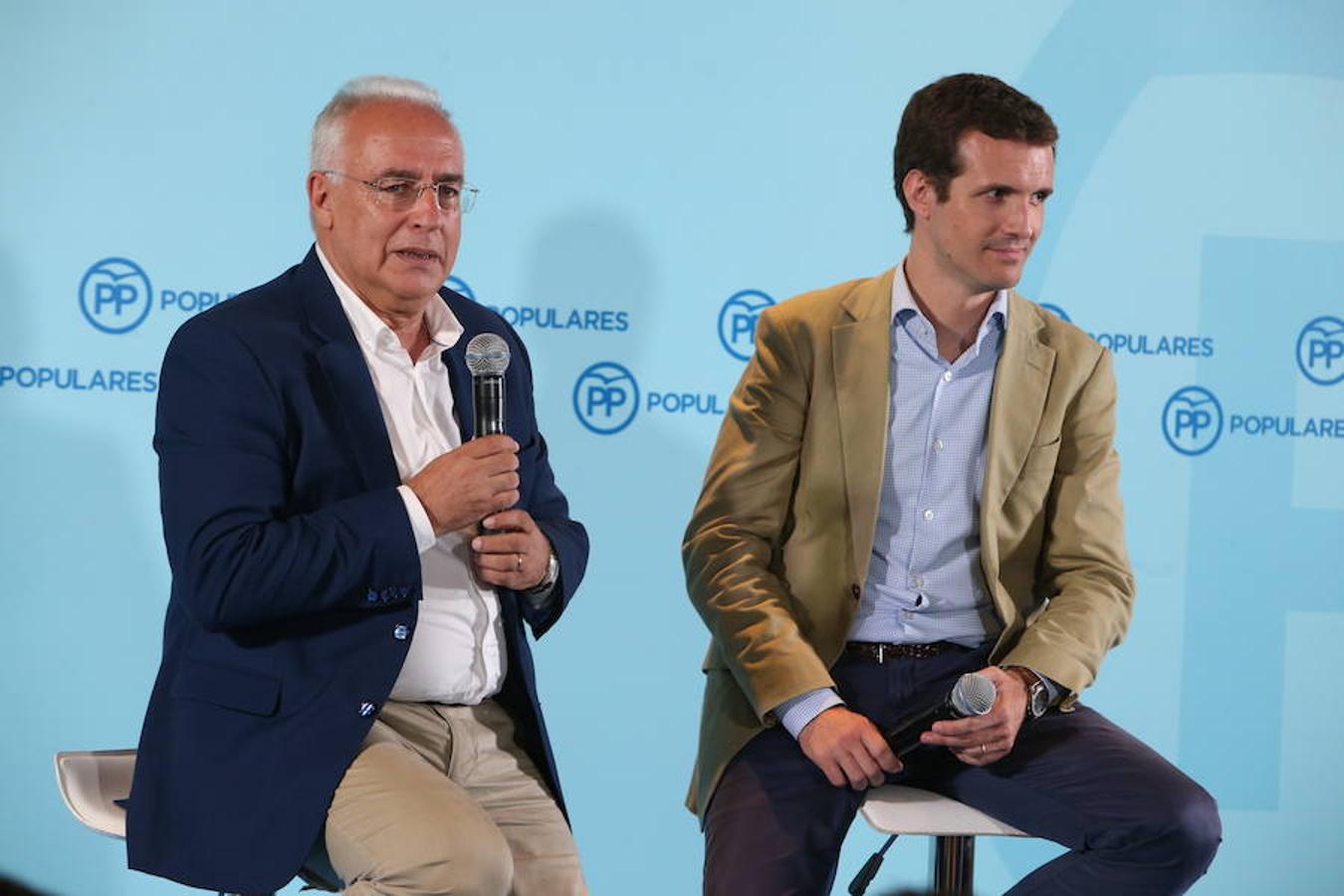 El presidente del Partido Popular Pablo Casado ha visitado hoy La Rioja y se ha interesado por los temas candentes de la región.