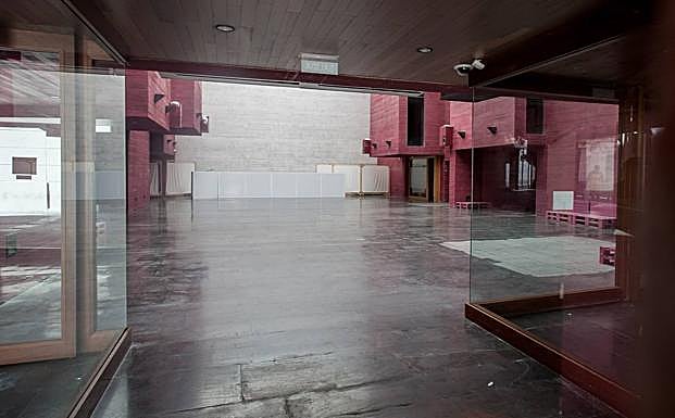 Ayuntamiento y concesionaria resuelven el contrato del CCR, que reabrirá en 2019