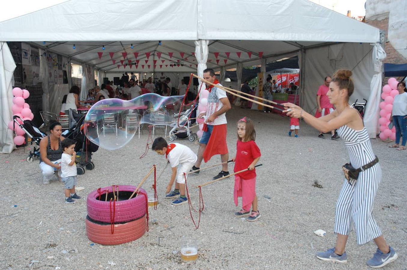 Las actividades de ocio estuvieron dedicadas a todos los públicos en la calle Teatro y en la carpa 