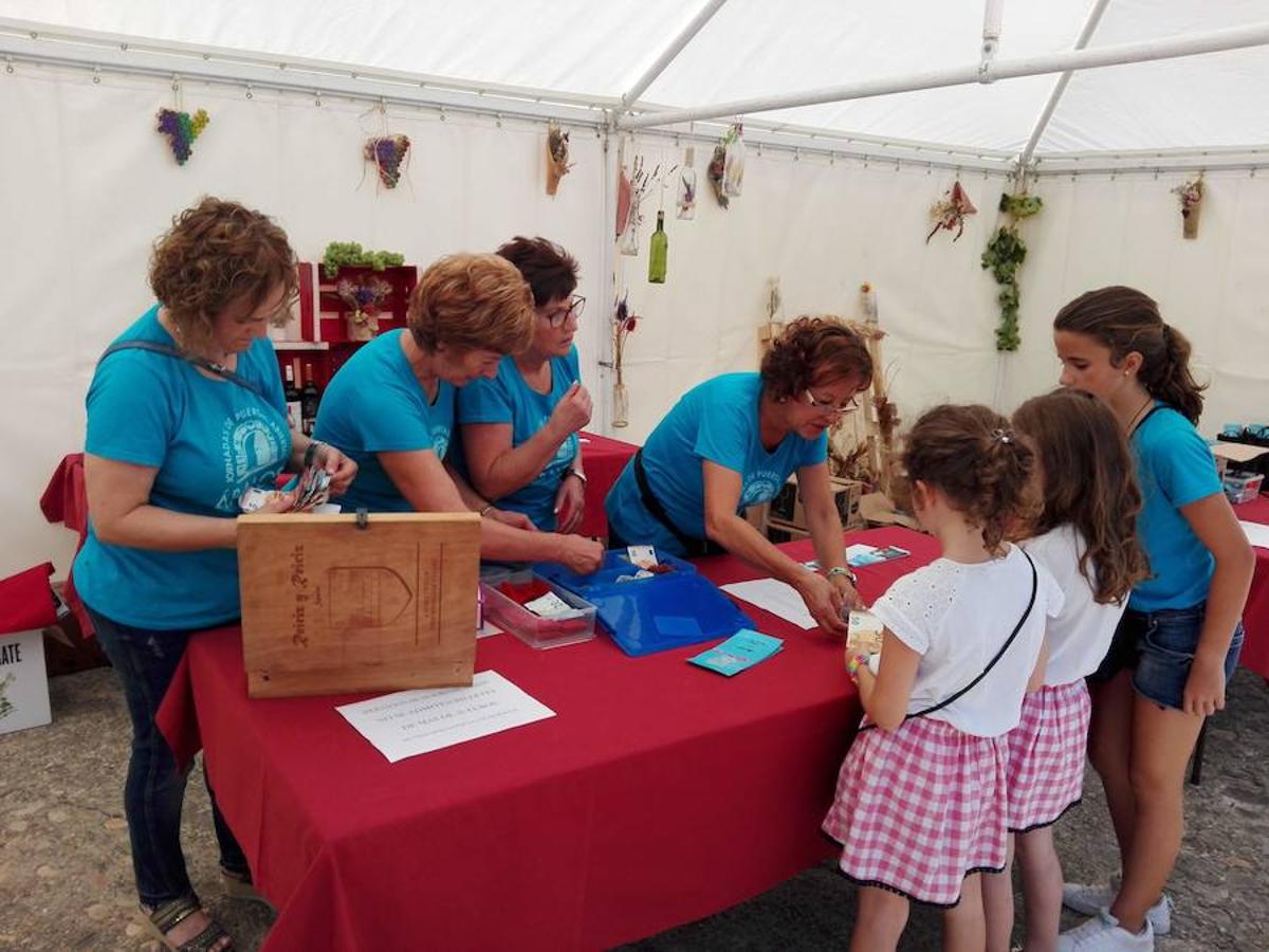 La Asociación de Mujeres de Ábalos lo ha vuelto a hacer. Van 21 años Amimación, puestos y música entre bodega y bodega para poder disfrutar de la cultura del vino.