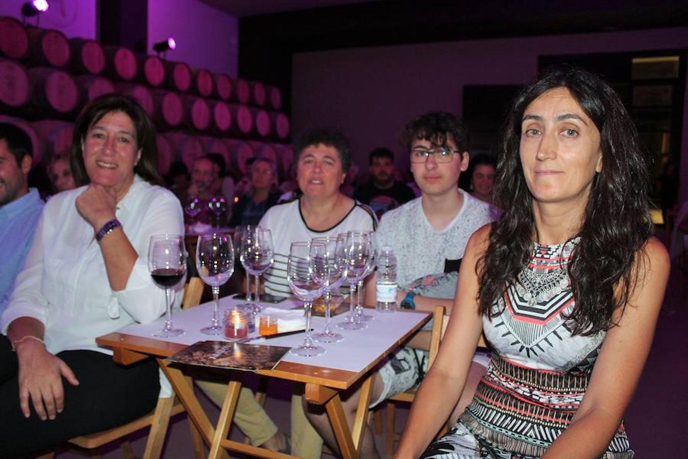 Actuaciones musicales con motivo del programa 'El Rioja y lo 5 sentidos' que ayer arrancó en Baños y Alcanadre.
