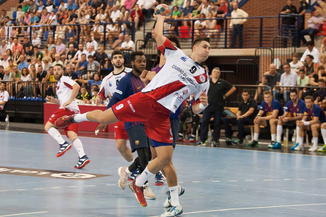 Fotos: Supercopa Asobal: El Ciudad de Logroño no puede con el Barça (27-35)