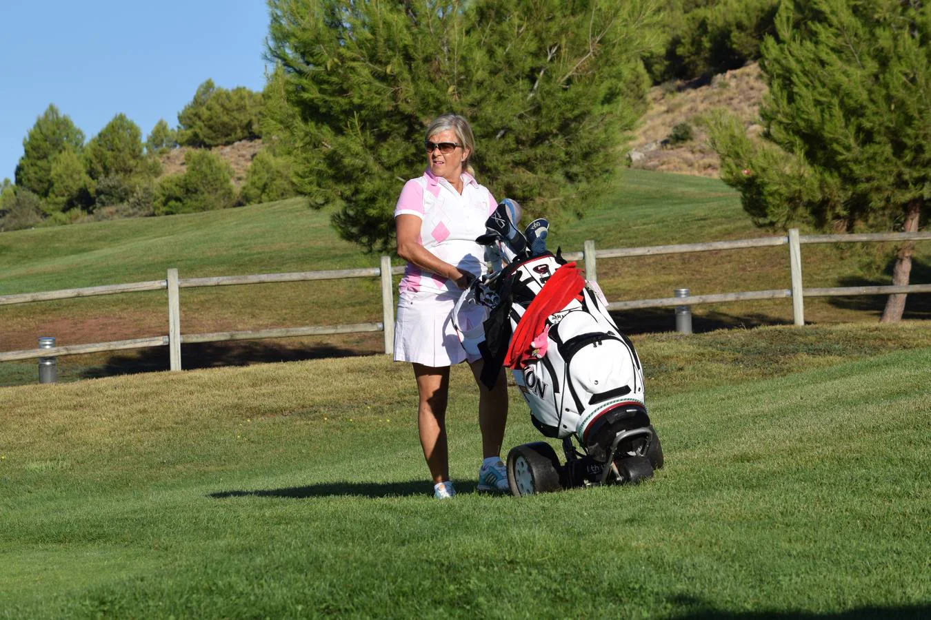 Los jugadores disfrutaron de una gran jornada en el Torneo Viña Ijalba, de la Liga de Golf Vino de lomejordelvinoderioja.com.