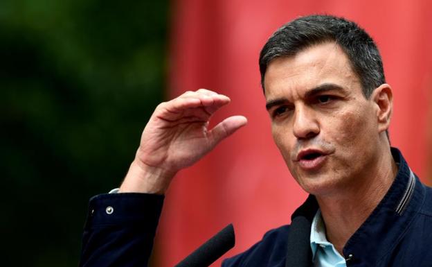 Pedro Sánchez, este domingo en Oviedo.