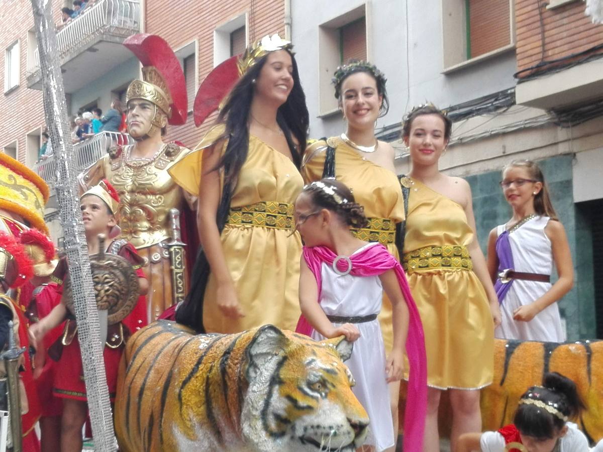 Fotos: Desfile de carrozas en Haro