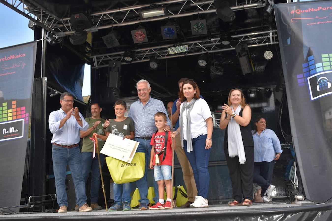 Gobierno de La Rioja y Ayuntamiento de Villoslada de Cameros, en colaboración con la Fundación Caja Rioja y Bankia, han puesto en marcha una nueva edición de la Feria Regional de Ganado que desde hace veintidós años, cada 11 de septiembre se desarrolla en la localidad serrana.