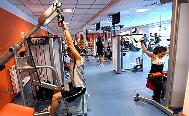 Gimnasio en el Polideportivo de La Ribera.