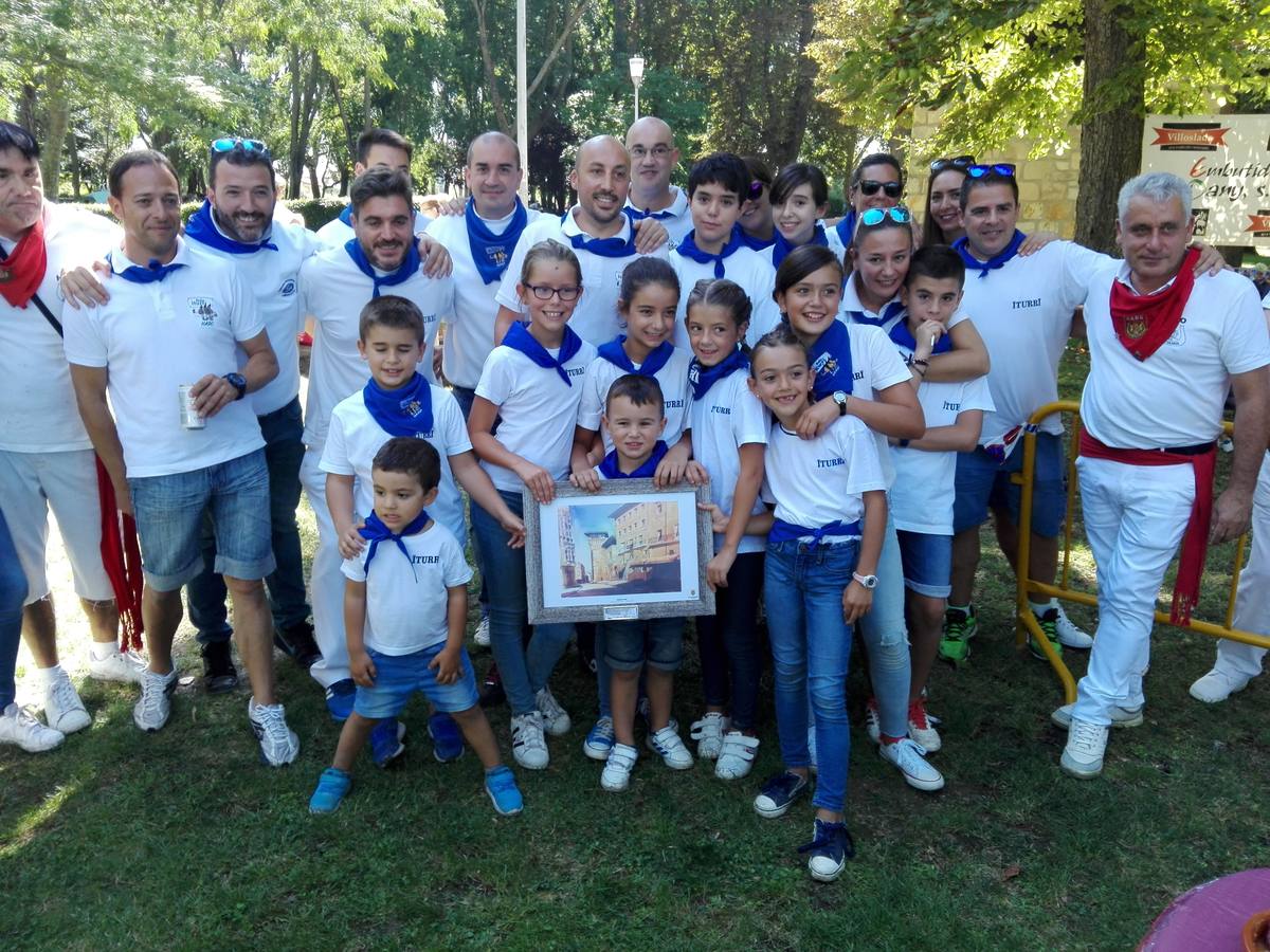 Cientos de jarreros culminan las fiestas de la vega con un recital de jolgorio