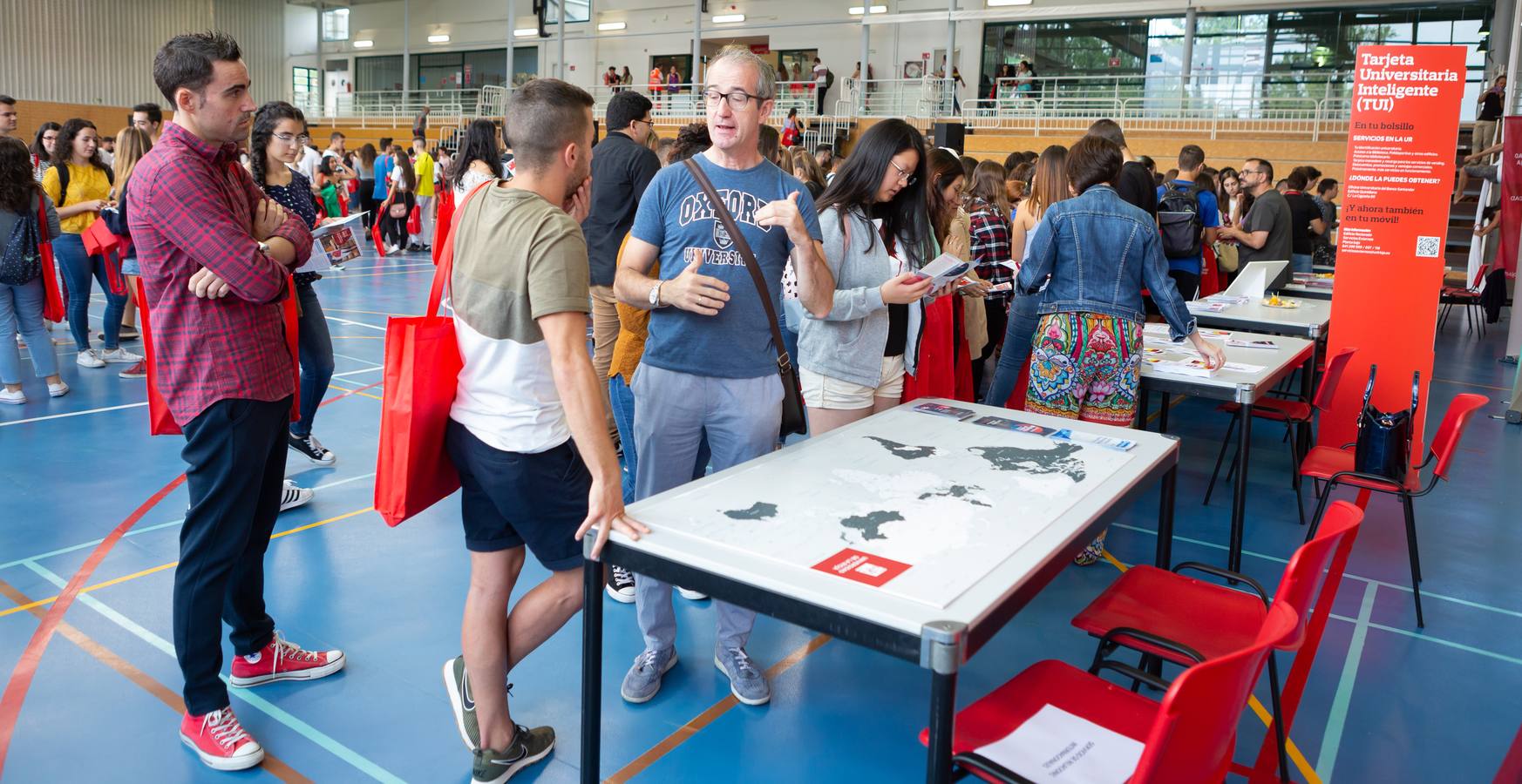 Fotos: La Universidad de La Rioja da la bienvenida a los nuevos estudiantes del curso 2018-2019