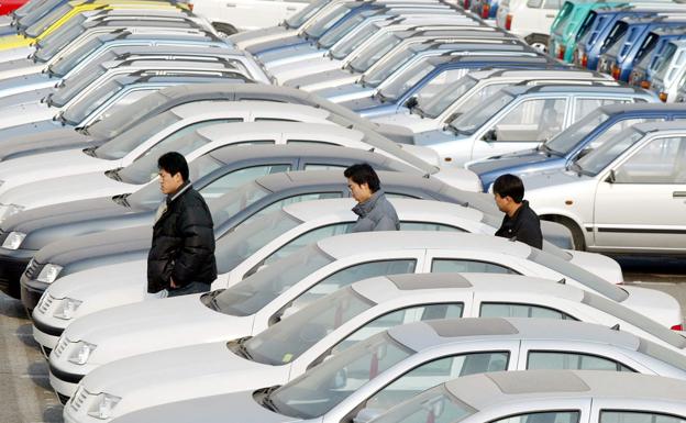 Fábrica de automóviles en China. 