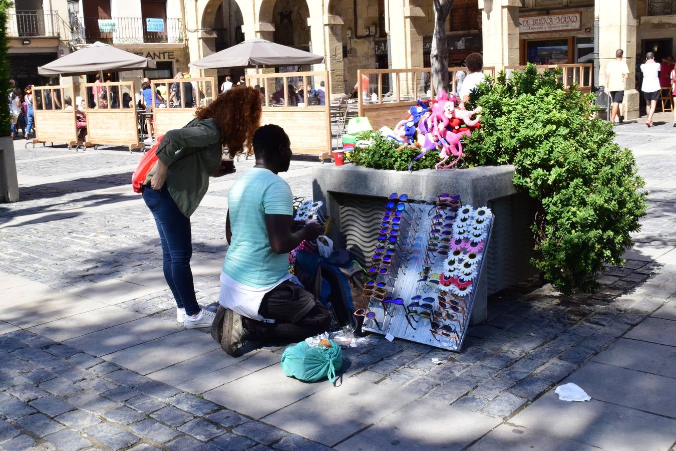 Miles de personas llenan hoy las calles de Logroño.