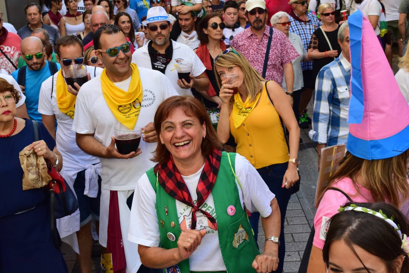 Miles de personas llenan hoy las calles de Logroño.