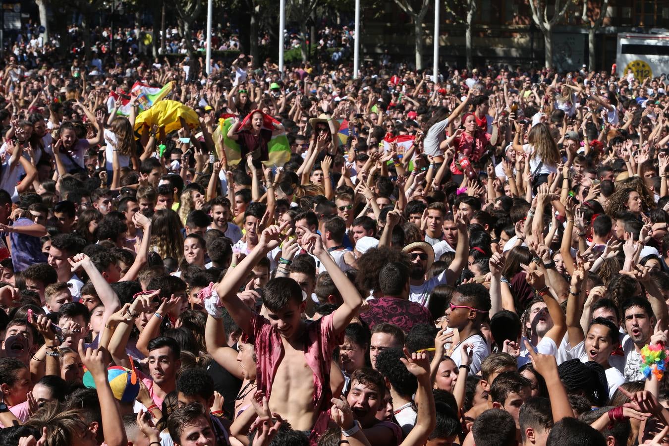 Las imágenes del fiestón en la Plaza del Ayuntamiento