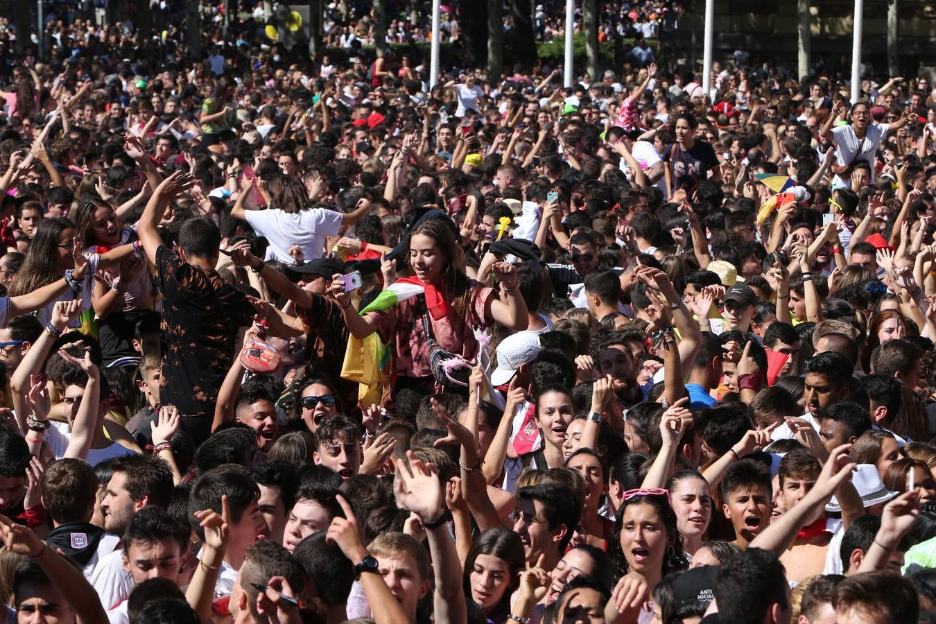 Las imágenes del fiestón en la Plaza del Ayuntamiento