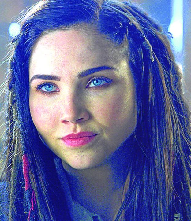 Jessica Green, en 'The Outpost'. 