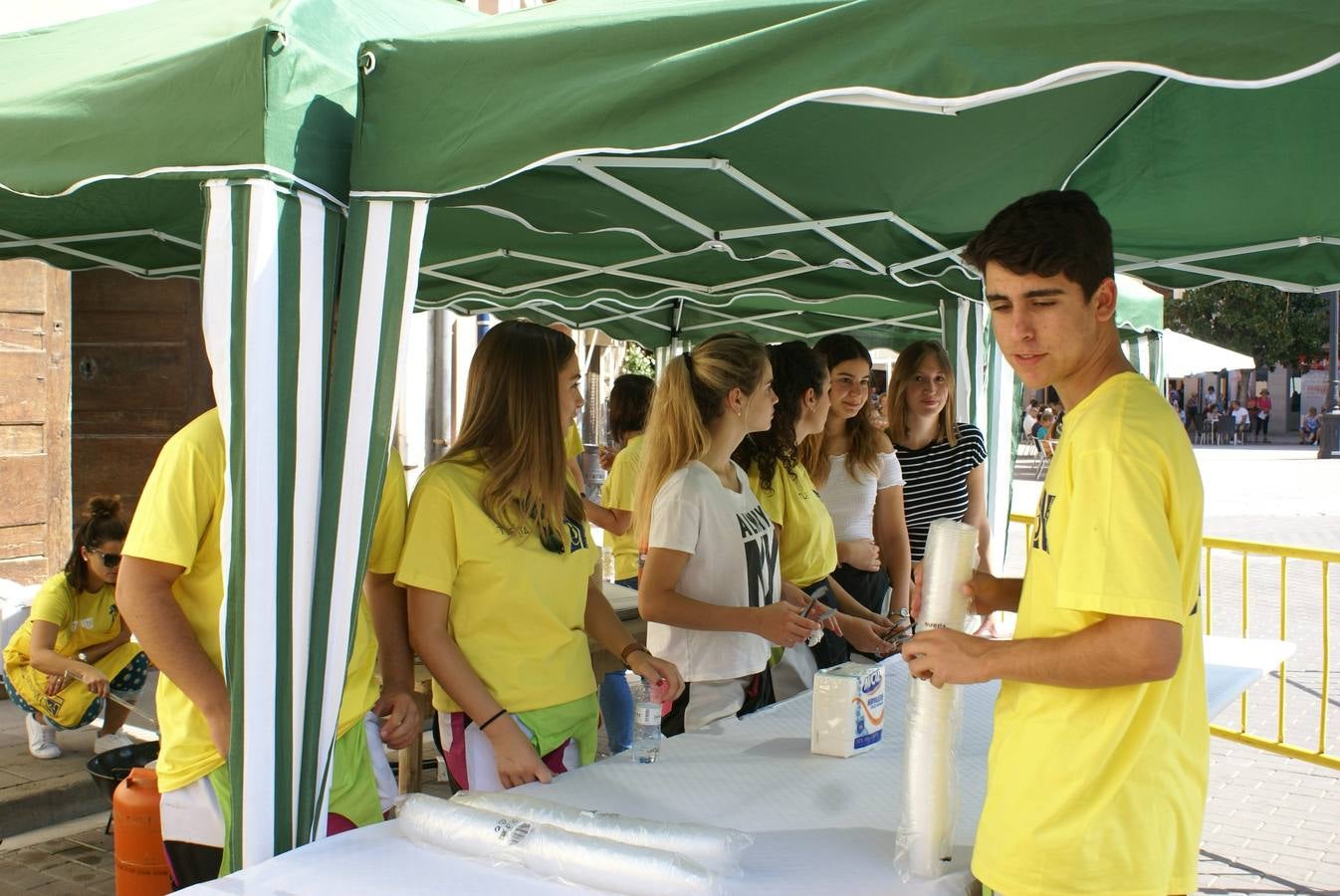 Fotos: Nájera se entrega ala fiesta