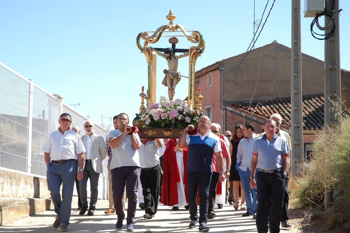 Fotos: Procesion Cristo de los Buenos Temporales en el Villar de Arnedo