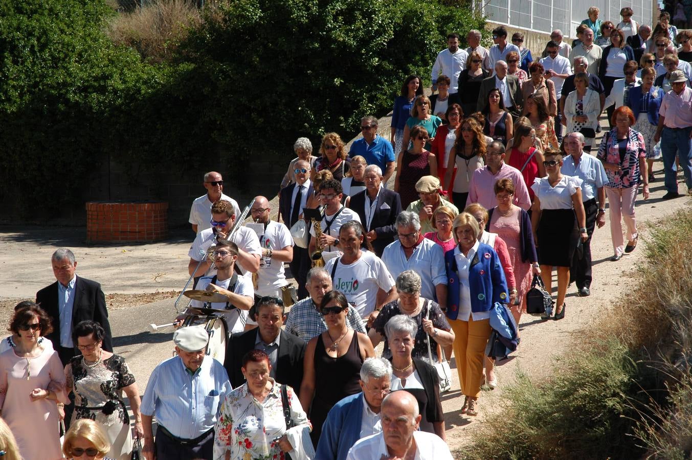 Fotos: Procesion Cristo de los Buenos Temporales en el Villar de Arnedo
