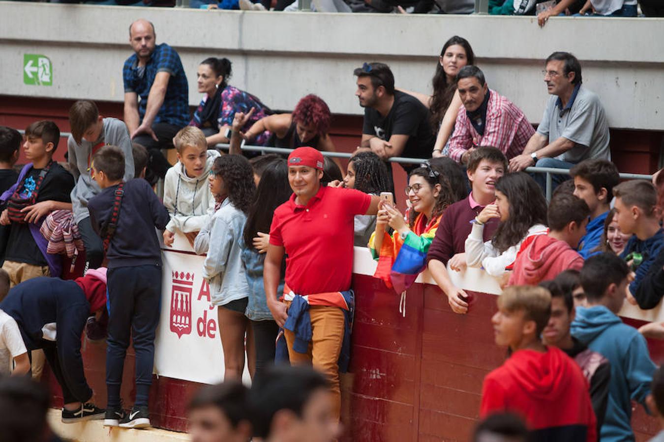 Divertido grand prix con vaquillas en La Ribera. Diversión para incondicionales desde primera hora del día.