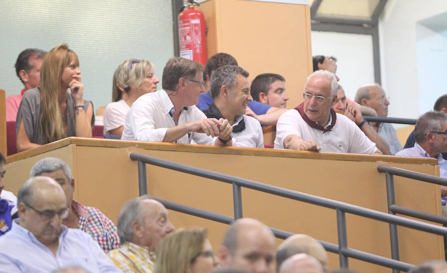 Olaizola II enmendó su borrón en Logroño y avasalló a Víctor en el cruce del torneo de Parejas de la Feria de San Mateo de Pelota. 