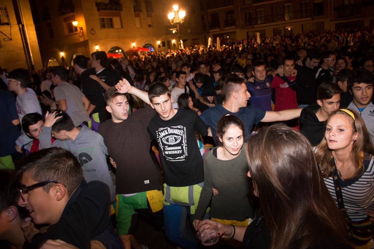 Fotos: Disparo del cohete de las fiestas de Gracias y de San Jerónimo Hermosilla en Santo Domingo