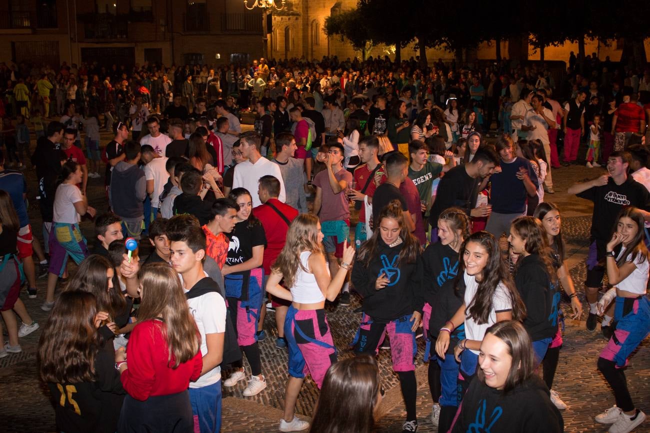 Fotos: Disparo del cohete de las fiestas de Gracias y de San Jerónimo Hermosilla en Santo Domingo