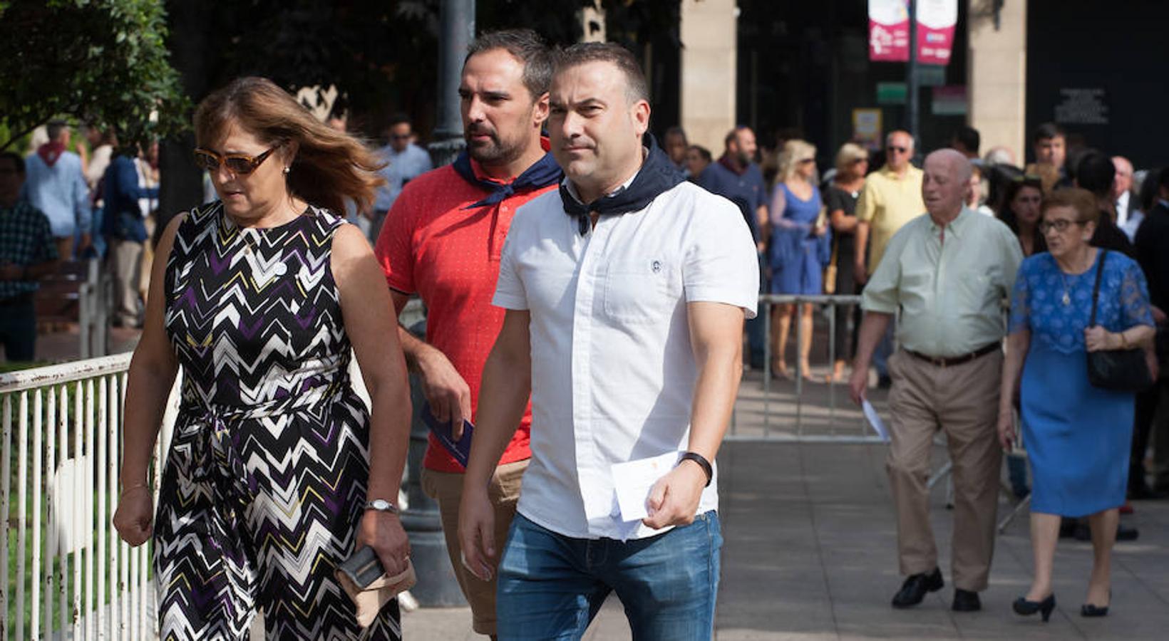 Dïa de San Mateo. Día grande en la ciudad con la ofrenda del primer mosto. El pisado y la posterior ofrenda del primer caldo a la virgen de Valvanera ocupó la mañana más institucional en El Espolón.