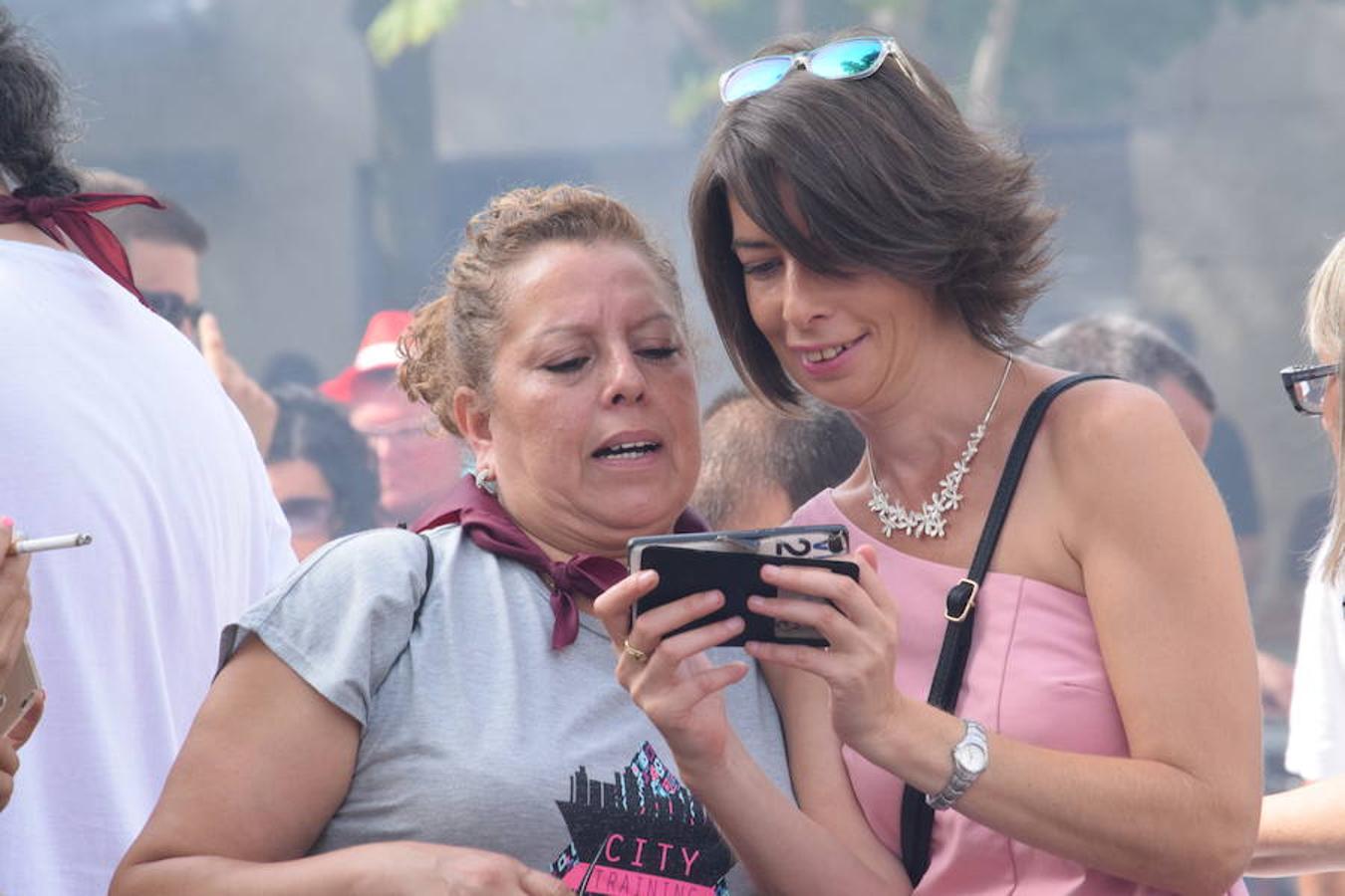 Festival de chuletillas asadas en la Plaza del Mercado con motivo de la Semana Gastronómica que se está celebrando a lo largo de las fiestas de San Mateo.