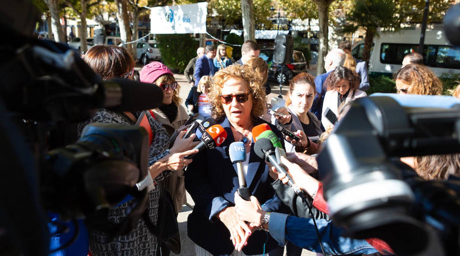 La Rioja ha abogado hoy, en el Día Mundial de la Parálisis Cerebral, por el derecho a la sexualidad y a la intimidad de estas personas bajo la campaña «No mires hacia otro lado». La presidenta de ASPACE La Rioja, Manuela Muro, ha leído el manifiesto en el que ha insistido en que esa intimidad «es algo que ellos quieren». 