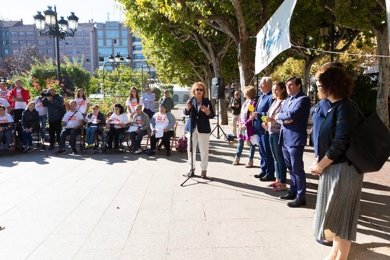 La Rioja ha abogado hoy, en el Día Mundial de la Parálisis Cerebral, por el derecho a la sexualidad y a la intimidad de estas personas bajo la campaña «No mires hacia otro lado». La presidenta de ASPACE La Rioja, Manuela Muro, ha leído el manifiesto en el que ha insistido en que esa intimidad «es algo que ellos quieren». 