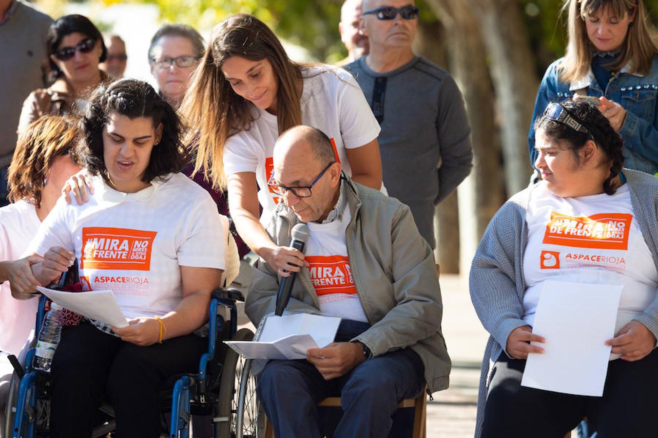 La Rioja ha abogado hoy, en el Día Mundial de la Parálisis Cerebral, por el derecho a la sexualidad y a la intimidad de estas personas bajo la campaña «No mires hacia otro lado». La presidenta de ASPACE La Rioja, Manuela Muro, ha leído el manifiesto en el que ha insistido en que esa intimidad «es algo que ellos quieren». 