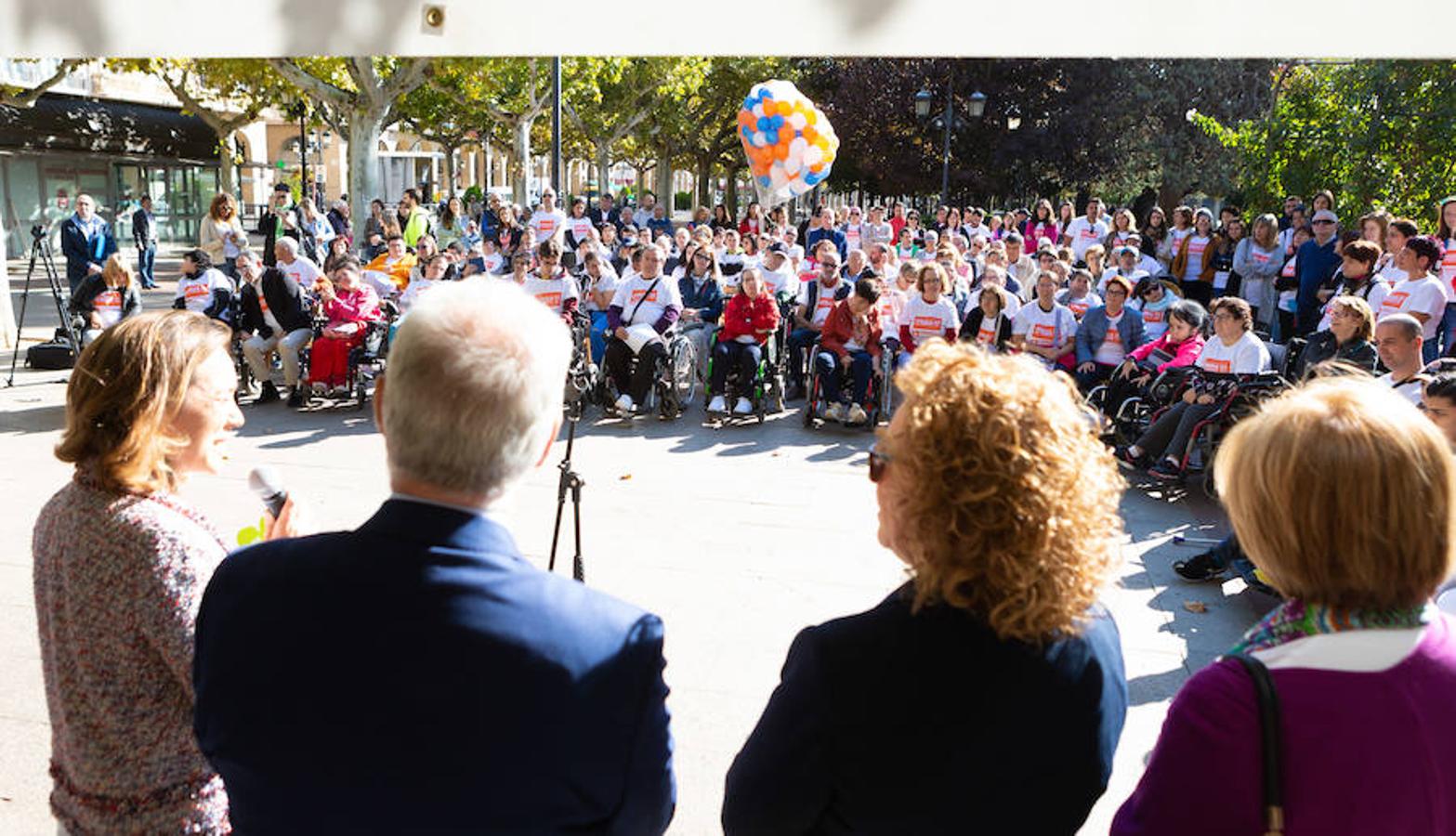 La Rioja ha abogado hoy, en el Día Mundial de la Parálisis Cerebral, por el derecho a la sexualidad y a la intimidad de estas personas bajo la campaña «No mires hacia otro lado». La presidenta de ASPACE La Rioja, Manuela Muro, ha leído el manifiesto en el que ha insistido en que esa intimidad «es algo que ellos quieren». 