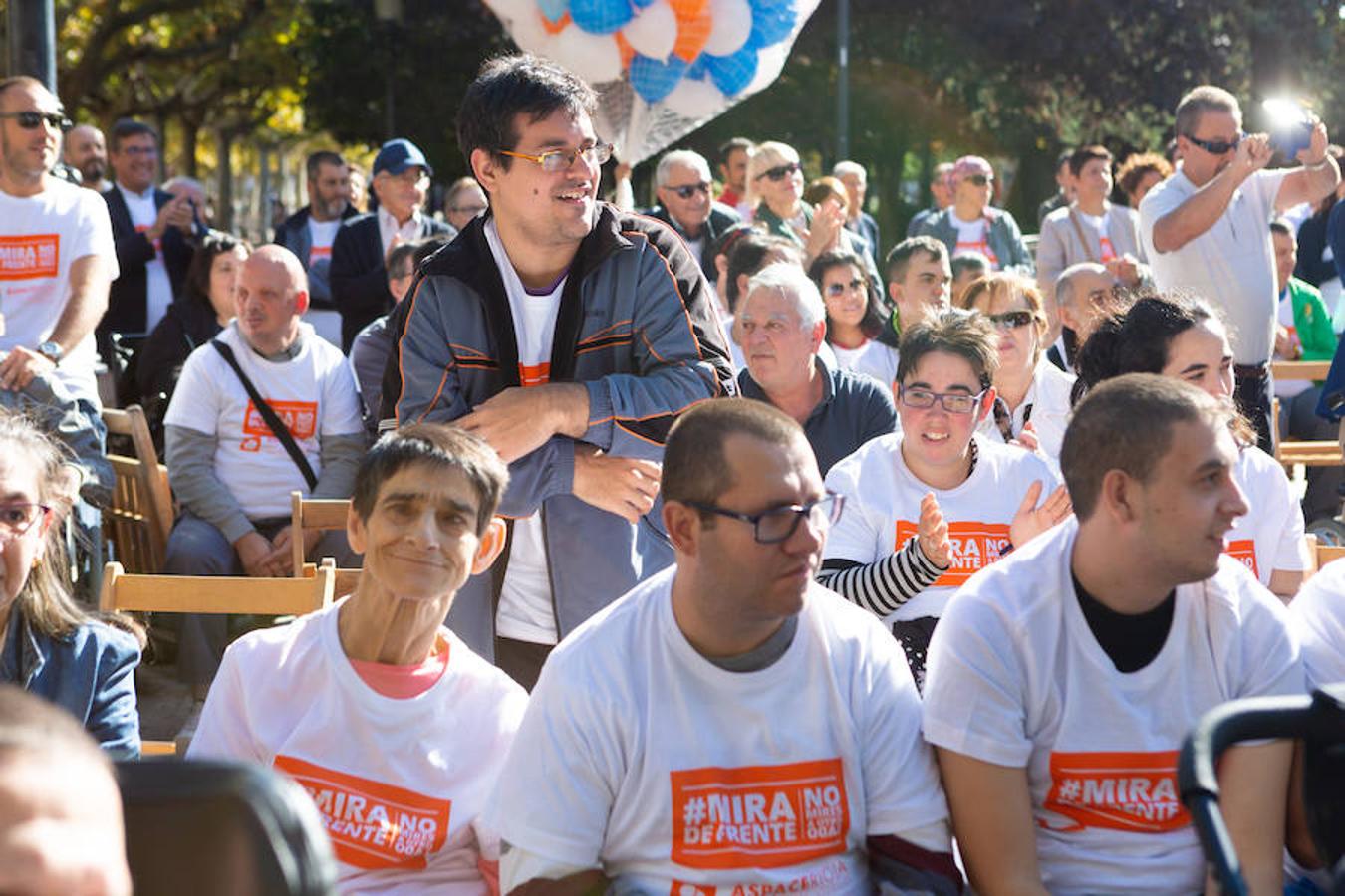 La Rioja ha abogado hoy, en el Día Mundial de la Parálisis Cerebral, por el derecho a la sexualidad y a la intimidad de estas personas bajo la campaña «No mires hacia otro lado». La presidenta de ASPACE La Rioja, Manuela Muro, ha leído el manifiesto en el que ha insistido en que esa intimidad «es algo que ellos quieren». 