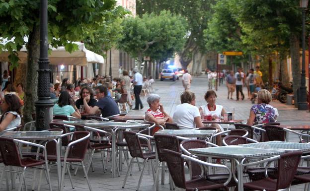 Una terraza de un bar, en Logroño. 