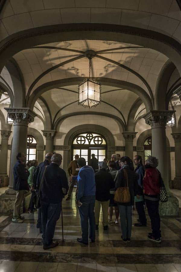 Con motivo de la celebración del Día Mundial de la Arquitectura, el Colegio Oficial de Arquitectos de La Rioja (COAR) celebra esta semana una serie de visitas guiadas por distintos espacios y edificios de la ciudad. La de este miércoles discurrió por el Seminario Conciliar de Logroño guiada por los arquitectos Iñaki Gómez y Luis de Miguel.