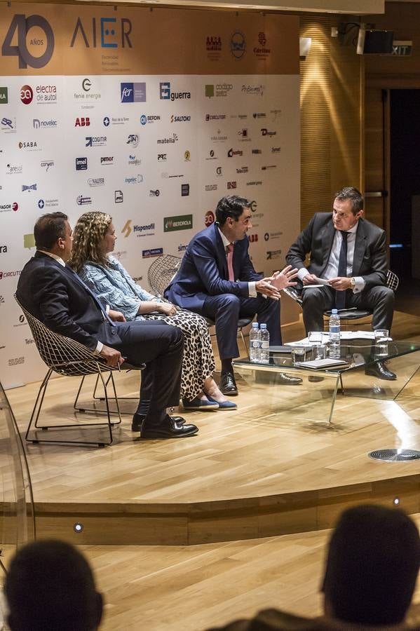 El museo Würth La Rioja acogió este jueves el acto del 40º Aniversario de la Asociación de Instaladores Electricistas y de Telecomunicaciones de La Rioja (AIER), en el que se presentaron los resultados del proyecto 'Energ-Éticamente sociales' realizado junto a Cáritas, Asociación Pro Infancia Riojana y el Banco de Alimentos de La Rioja.