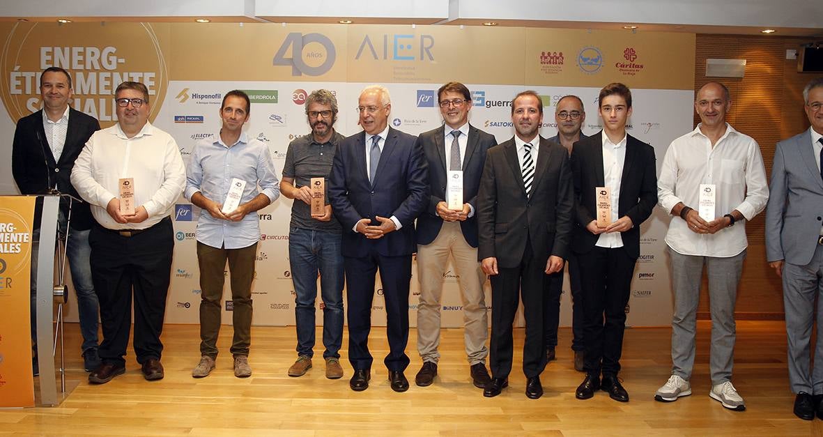 El museo Würth La Rioja acogió este jueves el acto del 40º Aniversario de la Asociación de Instaladores Electricistas y de Telecomunicaciones de La Rioja (AIER), en el que se presentaron los resultados del proyecto 'Energ-Éticamente sociales' realizado junto a Cáritas, Asociación Pro Infancia Riojana y el Banco de Alimentos de La Rioja.