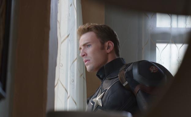 Chris Evans, en una de sus actuaciones como Capitán América. 