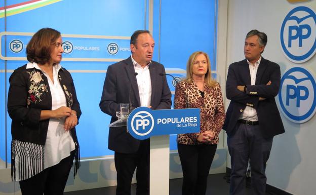 María Teresa Antoñanzas, Pedro Sanz, Francisca Mendiola y José Luis Pérez. 