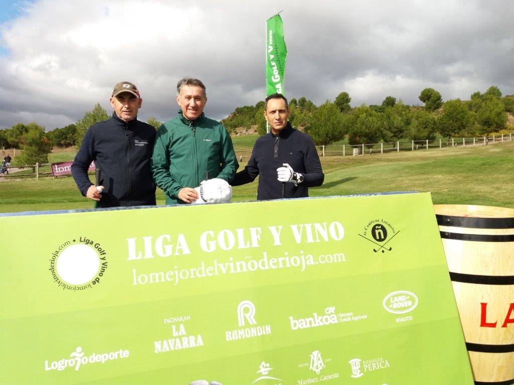 Fotos de salida del Torneo Bodegas LAN, de la Liga de Golf y Vino.