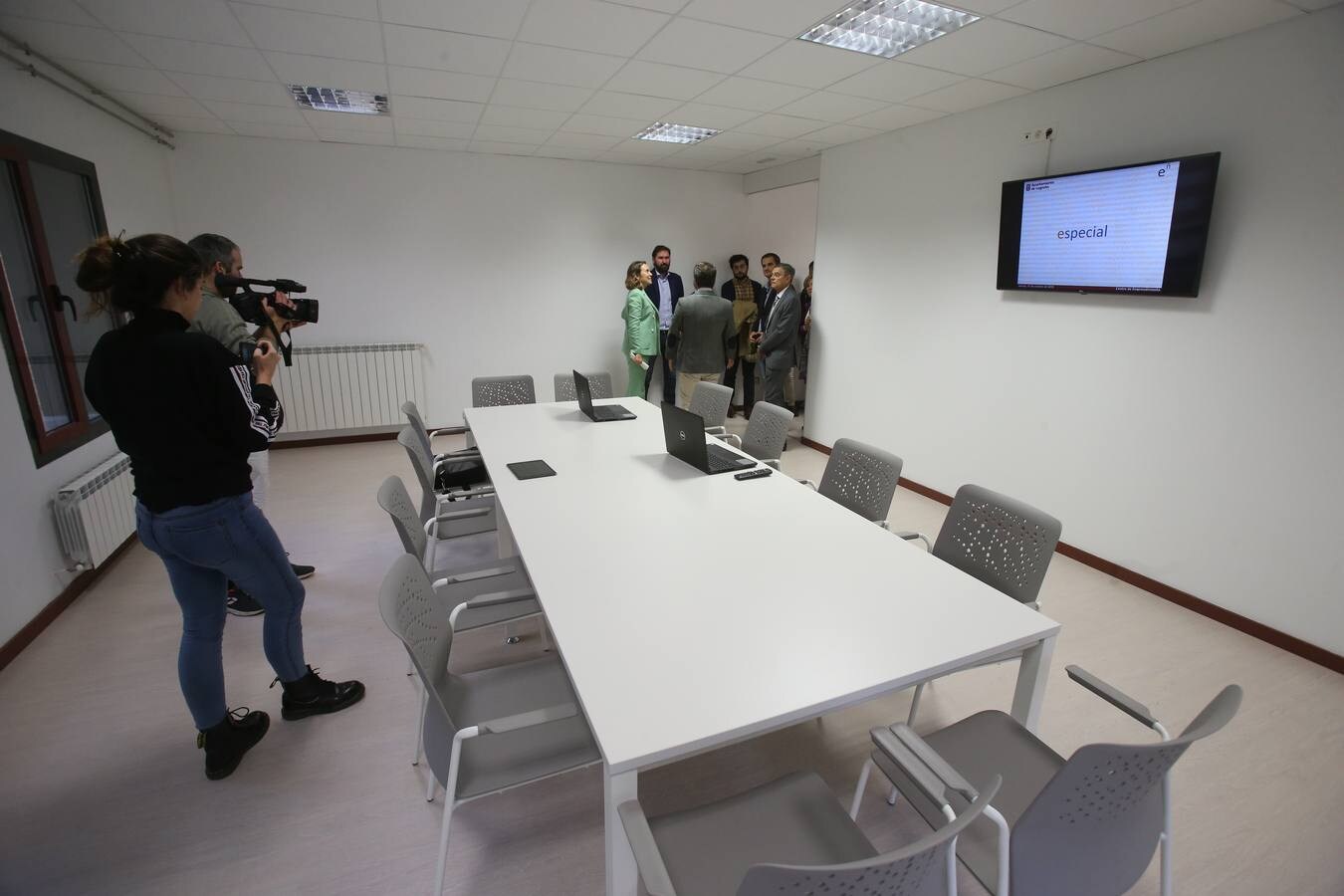 Gamarra inaugura el espacio dentro de las instalaciones del Smart Logroño