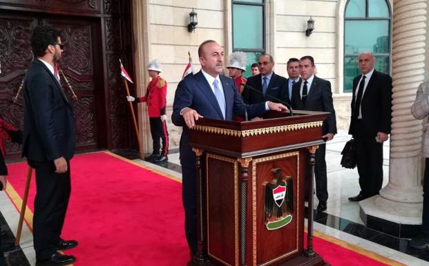 El ministro turco de Asuntos Exteriores, Mevlüt Çavusoglu. 