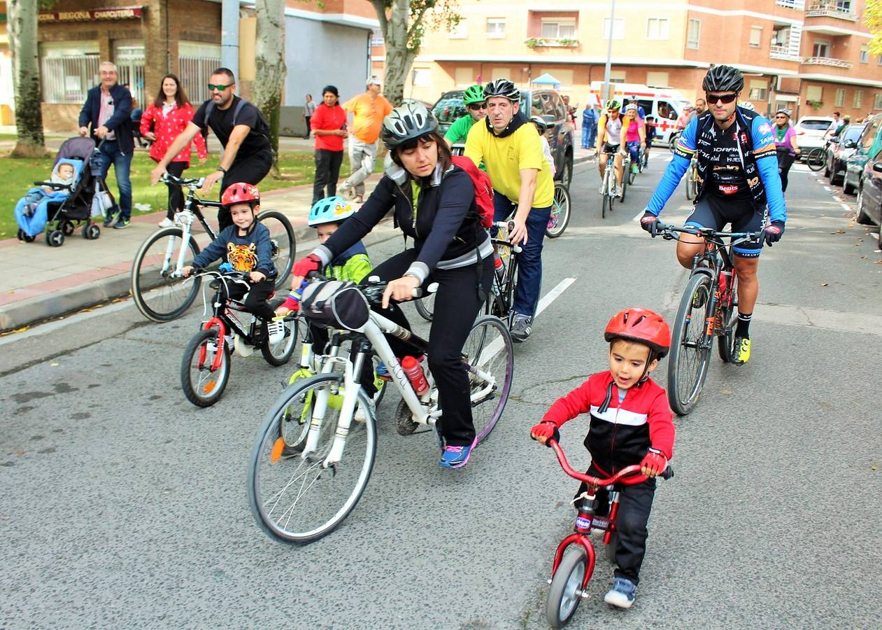 Las imágenes del paseo ciclista por los alrededores de Varea con la ciclista riojana