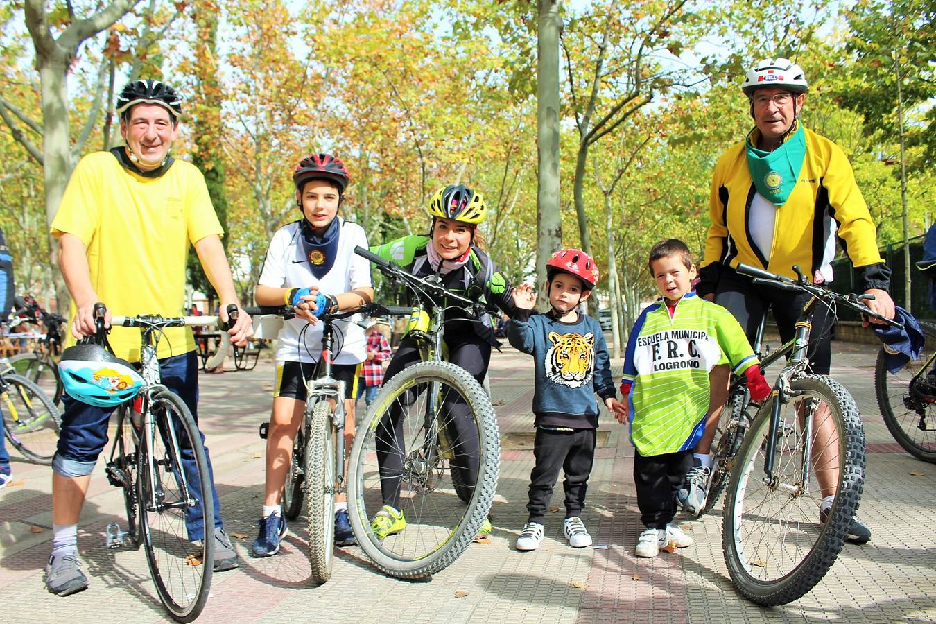 Las imágenes del paseo ciclista por los alrededores de Varea con la ciclista riojana