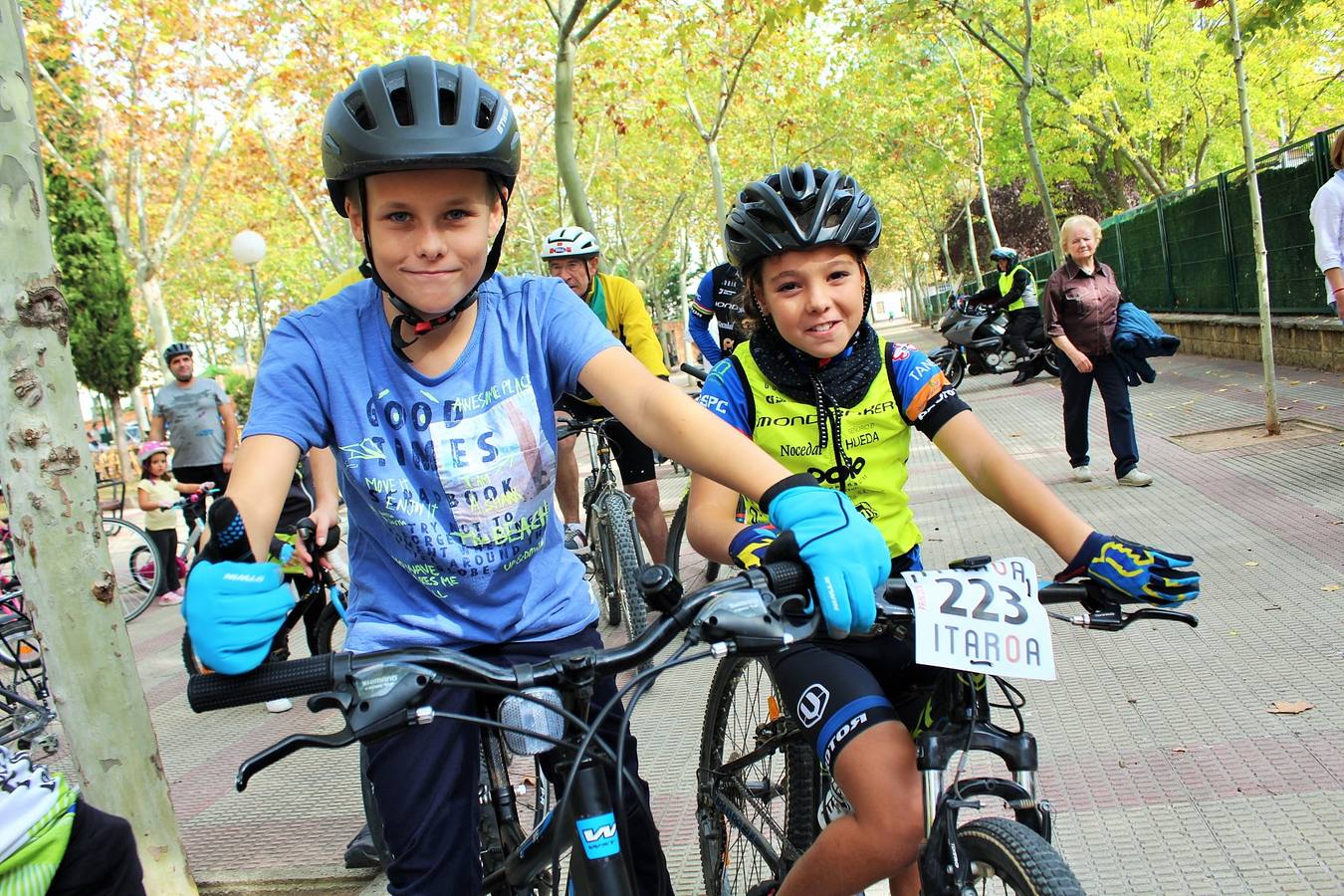 Las imágenes del paseo ciclista por los alrededores de Varea con la ciclista riojana