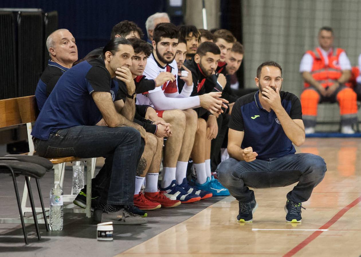 Empujados por el talento de Eduardo Cadarso el equipo riojano aplasta al Alcobendas 41-26 y asalta la segunda plaza de la Liga Asobal