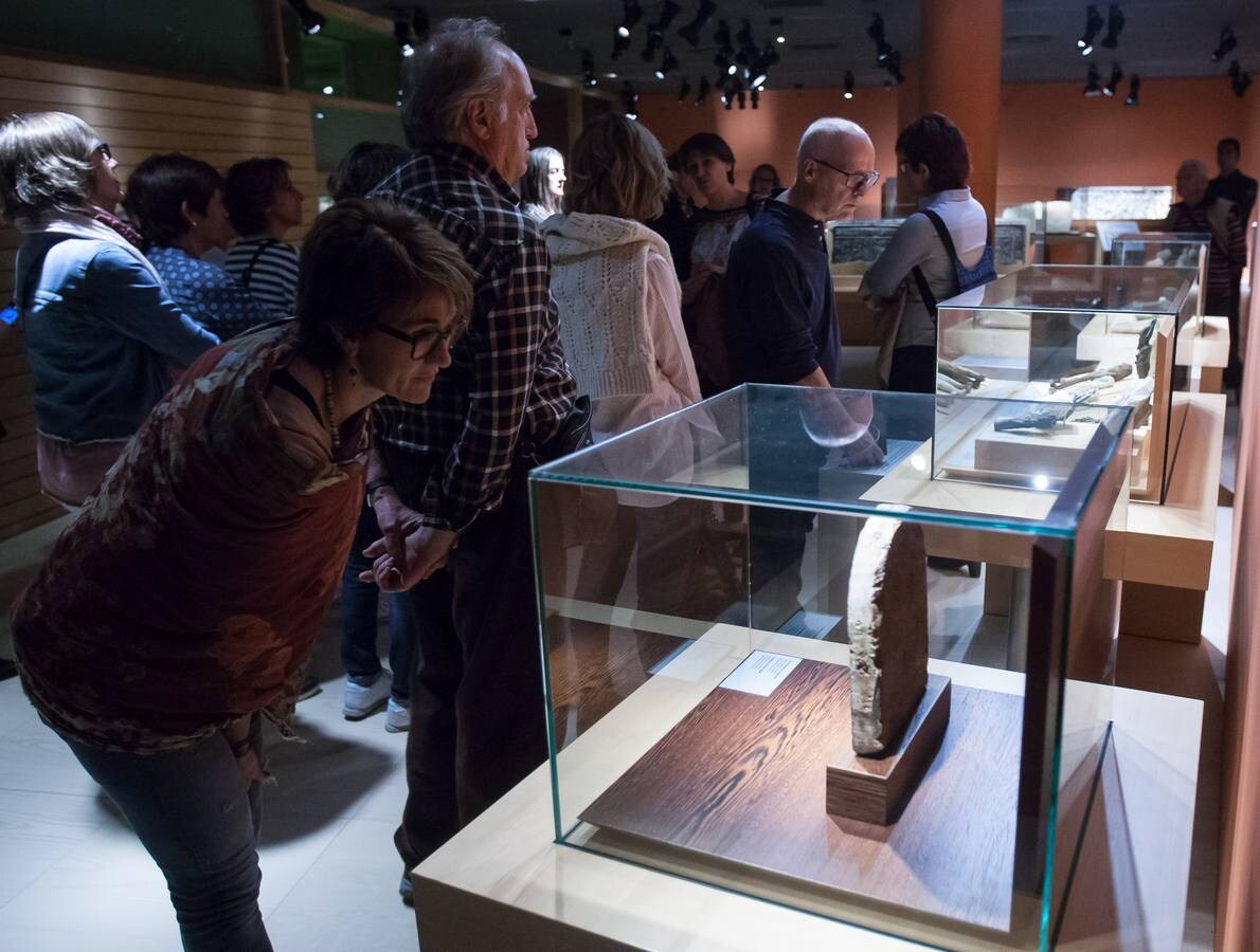 La Rioja Turismo estrena ruta enoturística inspirada en la novela de Andrés Pascual 'A merced de un dios salvaje'