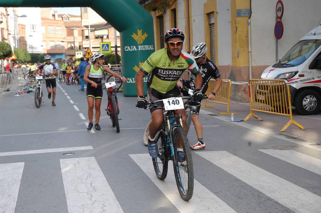 Imágenes del V duatlón disputado en Rincón de Soto el domingo.